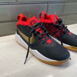 Nike Teamhustle Shoes Boys